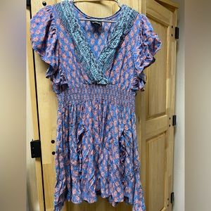 Size Large Women’s Dress